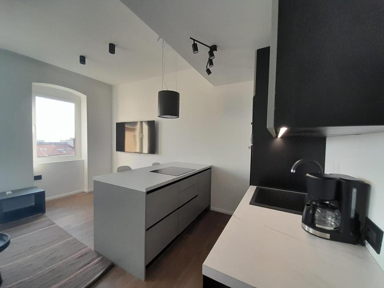 Apartament Jadabell 1 & 2 With Sea View Rijeka Zewnętrze zdjęcie